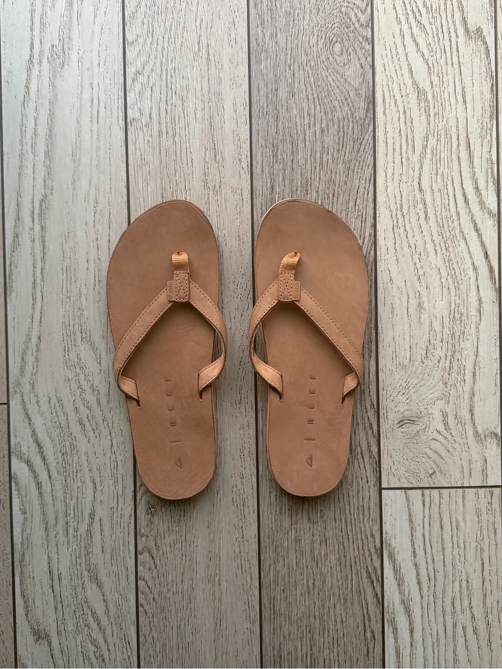 Reef Solana Leather Sandals (Women’s) size 6